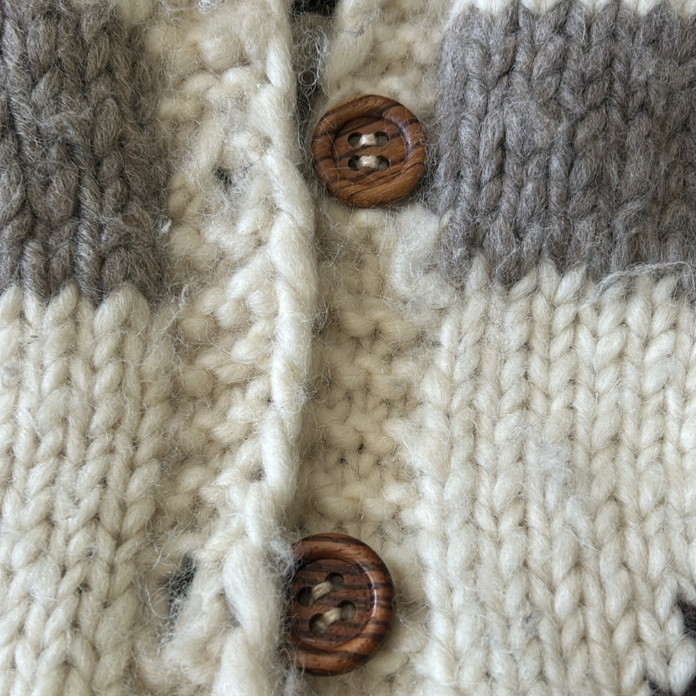 Laine wool ( cowichan) aztec cardigan - Picture 3 of 7